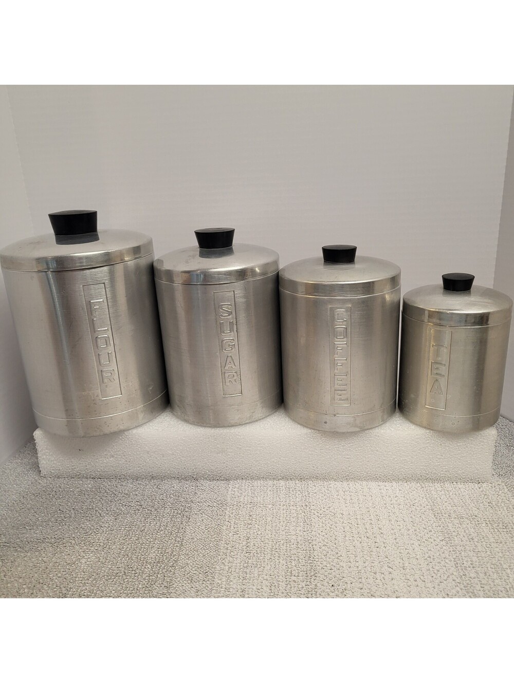 Metasco.Inc Vtg 1950s of 4 Aluminum Kitchen Canisters Flour Sugar Coffee Tea